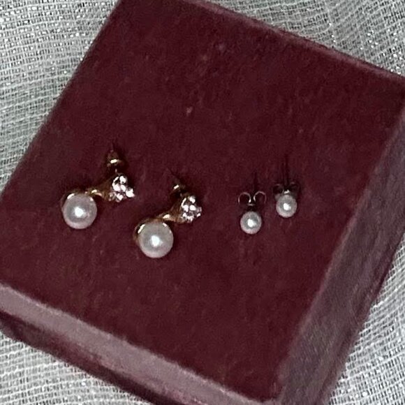 BRAND NEW 2 Pairs of Stunning Matching Earrings - Picture 9 of 9